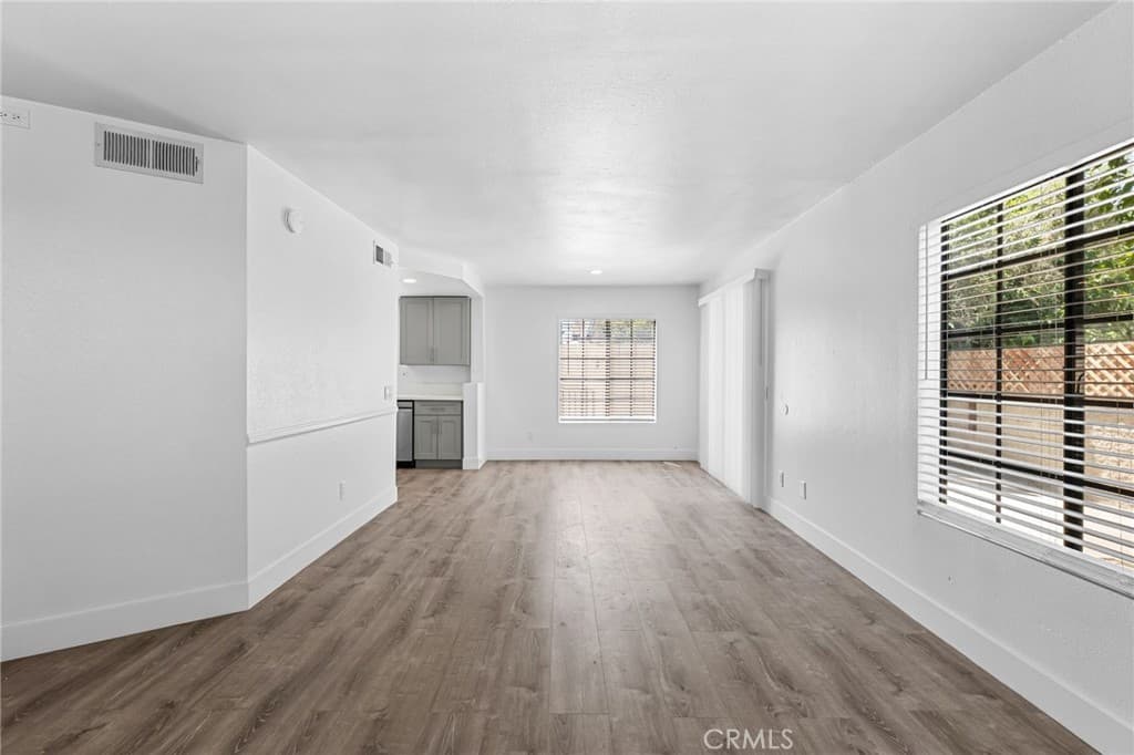 Townhouse at 1021 S Reservoir, Pomona — photo 6 of 12