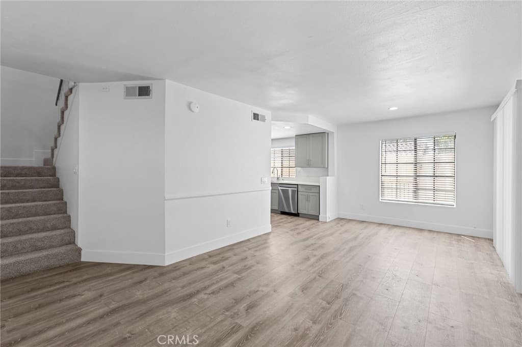 Townhouse at 1021 S Reservoir, Pomona — photo 7 of 12