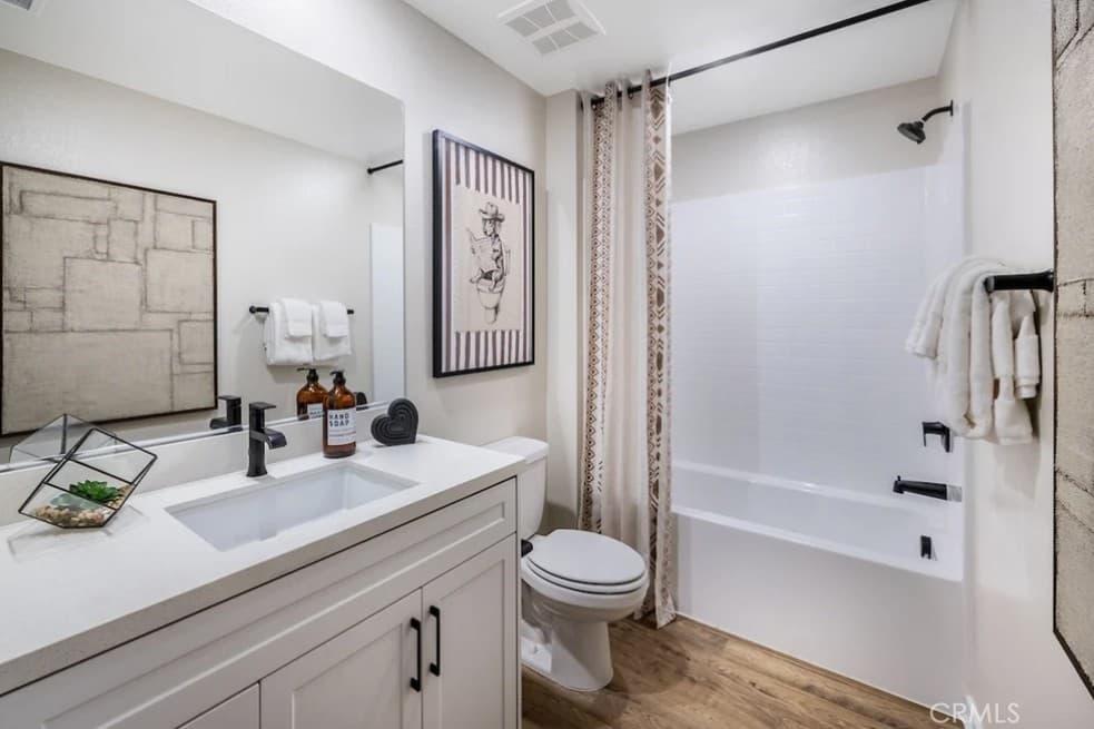 Townhouse at 410 Cypress Grove Lane, Pomona — photo 8 of 12