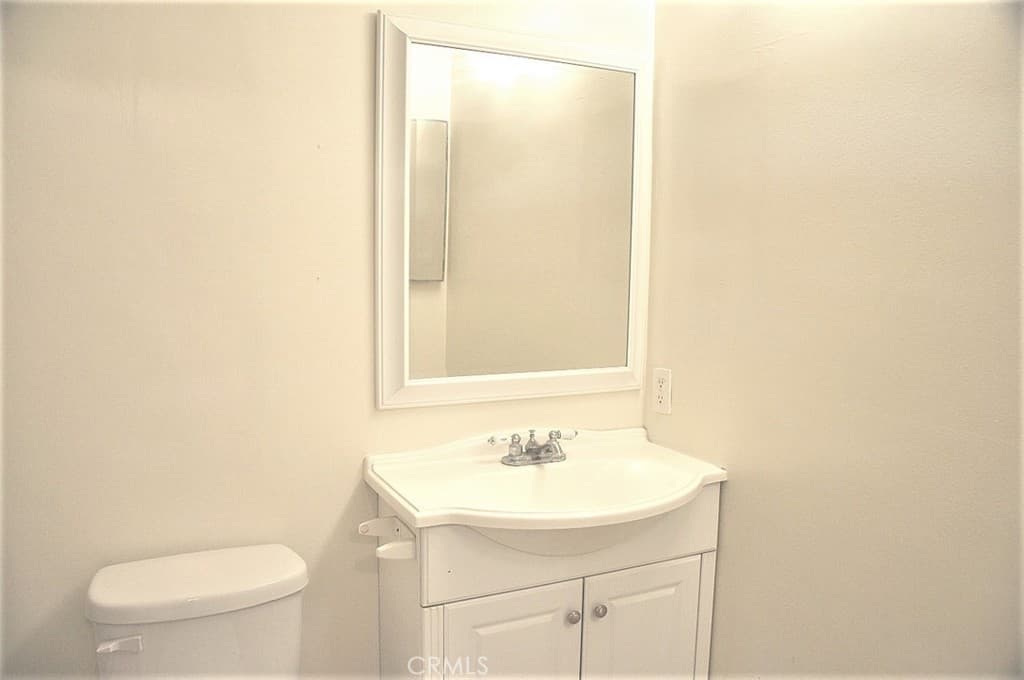 Condo at 688 5th, Azusa — photo 3 of 10