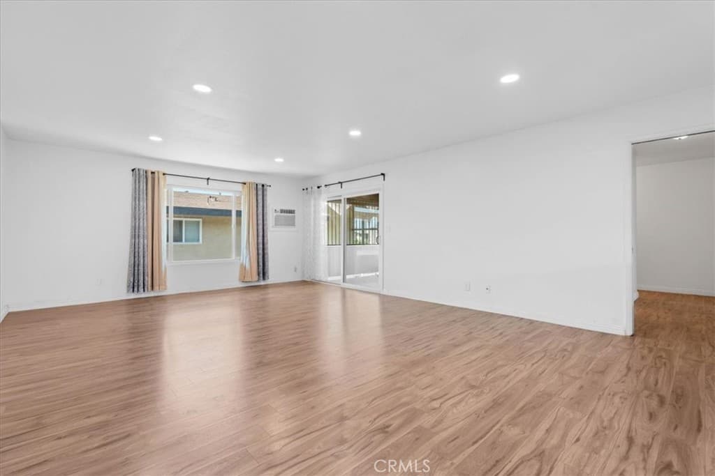 Condo at 2018 Las Vegas Avenue 4, Pomona — photo 3 of 12