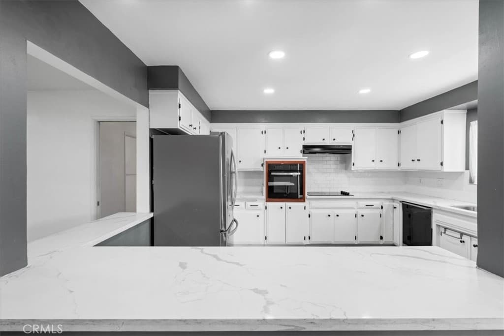 Condo at 2018 Las Vegas Avenue 4, Pomona — photo 8 of 12