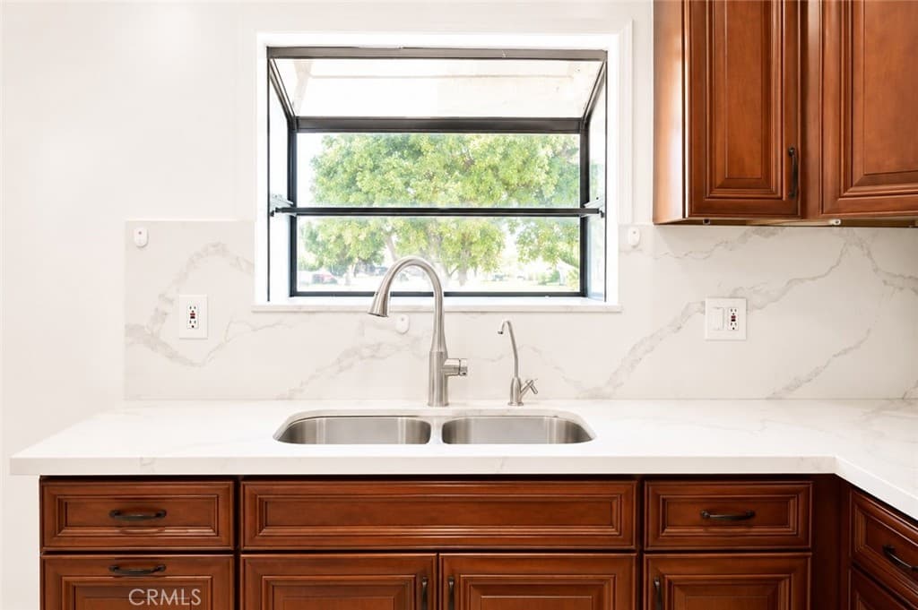 Home at 227 N Elspeth, Covina — photo 11 of 12