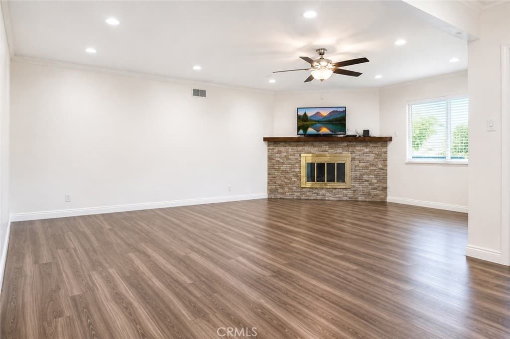 Home at 227 N Elspeth, Covina — photo 4 of 12