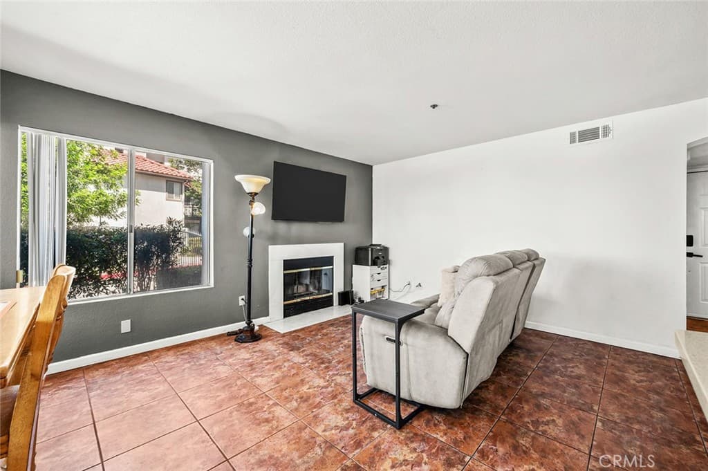 Condo at 3605 Legato Court, Pomona — photo 4 of 12