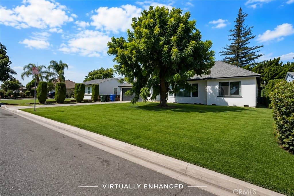 Home at 323 N Morris Avenue, West Covina — photo 2 of 12