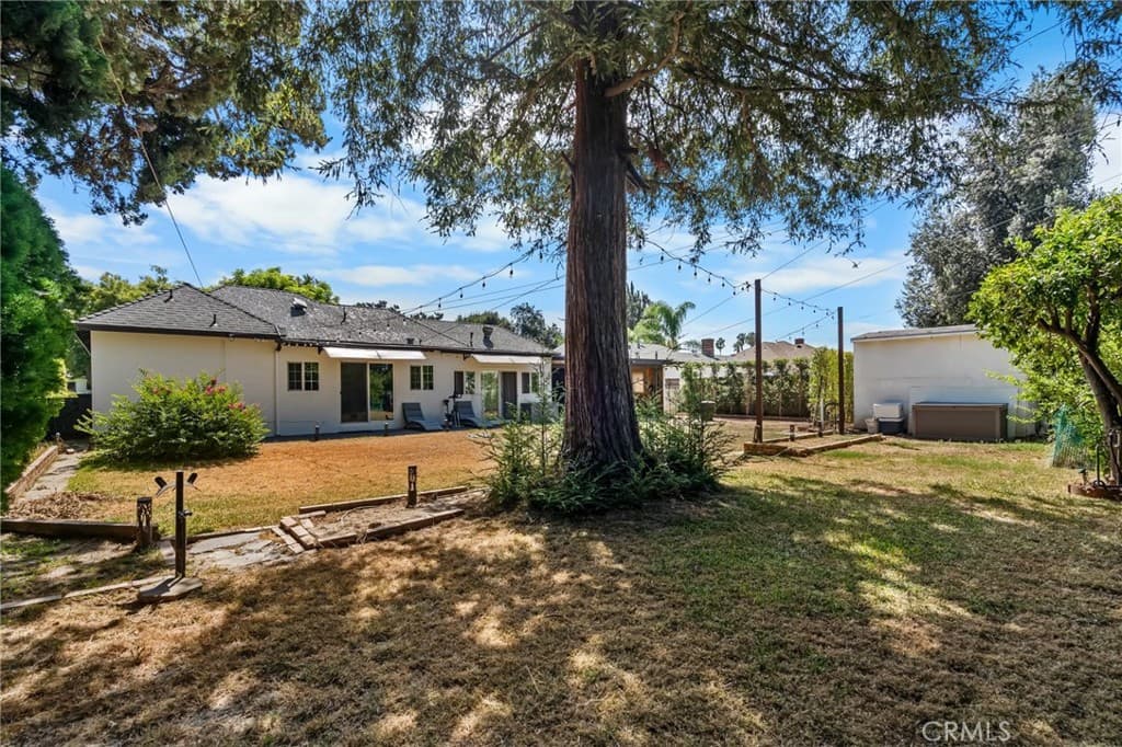 Home at 323 N Morris Avenue, West Covina — photo 3 of 12