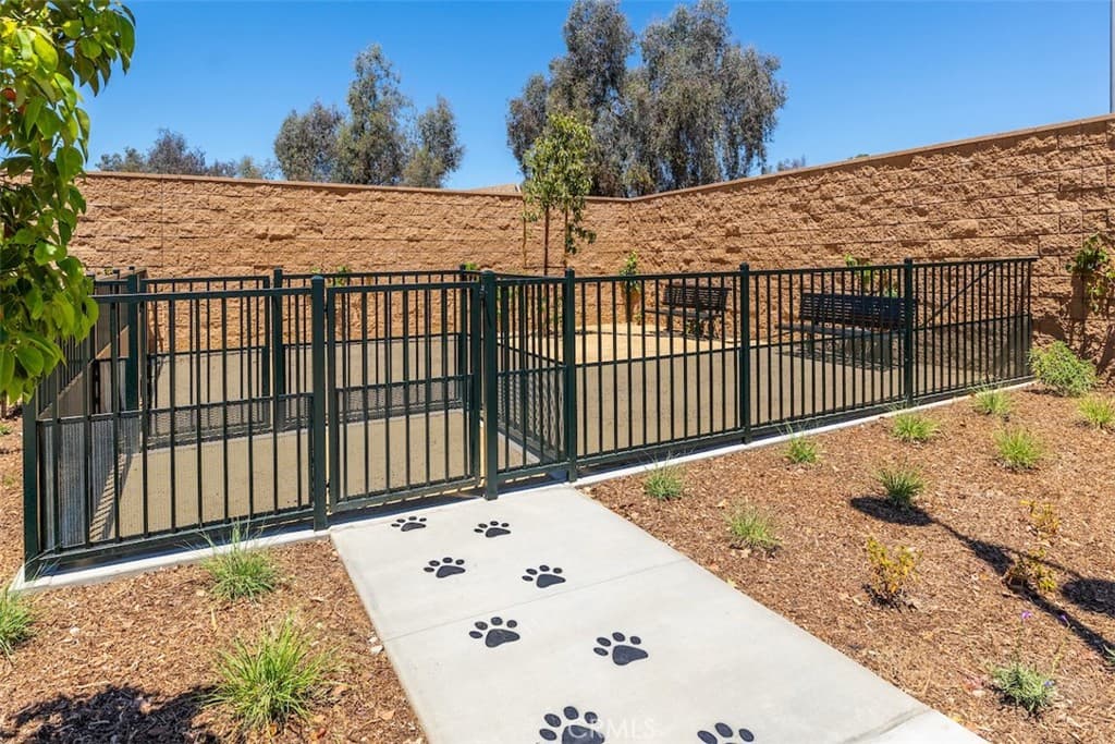 Townhouse at 411 Cypress Grove Lane, Pomona — photo 8 of 12