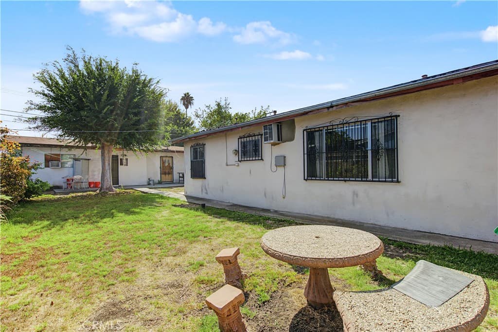 Home at 128 N Sandalwood Avenue, La Puente — photo 11 of 12