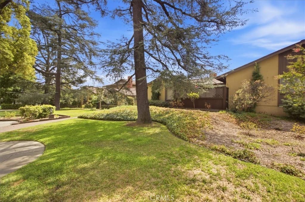 Condo at 750 Arcadia Avenue 10, Arcadia — photo 1 of 12