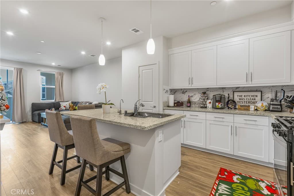 Townhouse at 125 Dove Lndg, Covina — photo 12 of 12