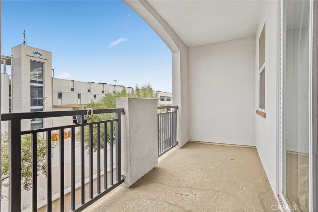 Townhouse at 125 Dove Lndg, Covina — photo 9 of 12