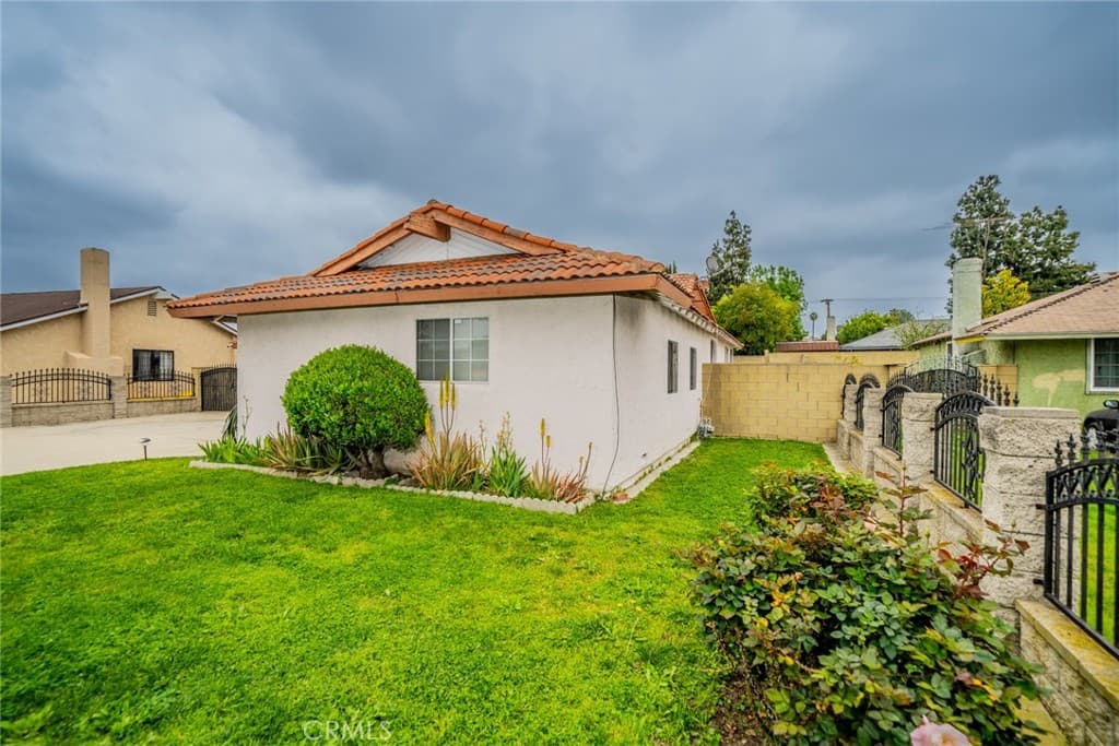Home at 606 S Darney Avenue, West Covina — photo 3 of 12