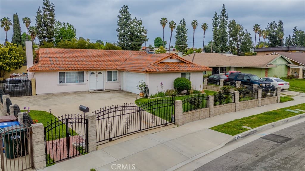 Home at 606 S Darney Avenue, West Covina — photo 4 of 12