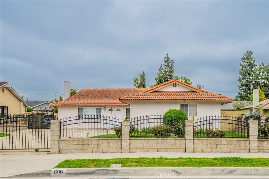 Home at 606 S Darney Avenue, West Covina — photo 5 of 12