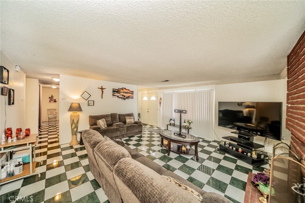 Home at 606 S Darney Avenue, West Covina — photo 9 of 12
