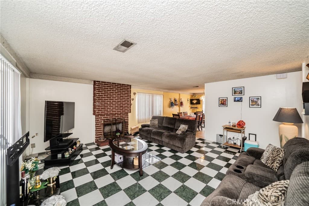 Home at 606 S Darney Avenue, West Covina — photo 10 of 12