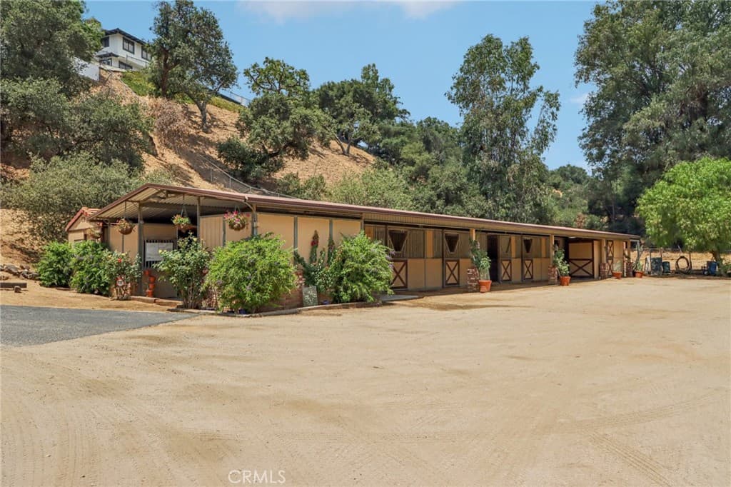 Home at 1951 Scarborough Lane, San Dimas — photo 4 of 12