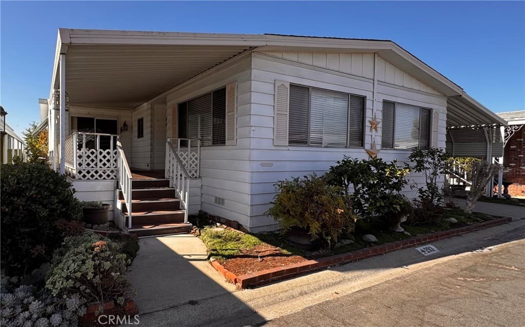 Home at 3800 Bradford 293, La Verne — photo 4 of 12