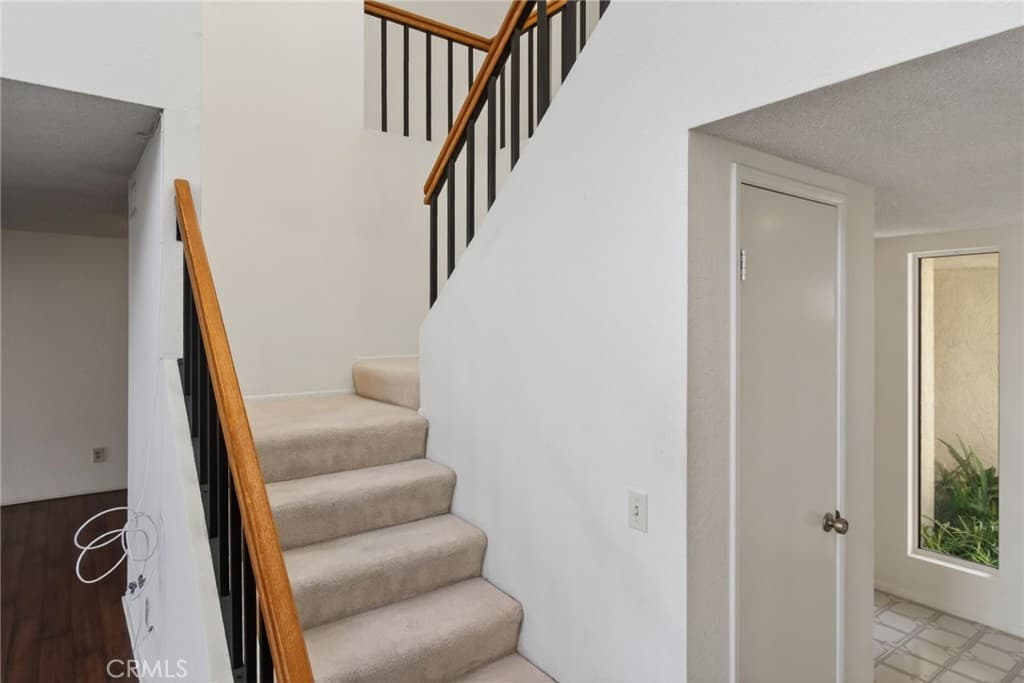 Condo at 891 Connors Court, Claremont — photo 6 of 12