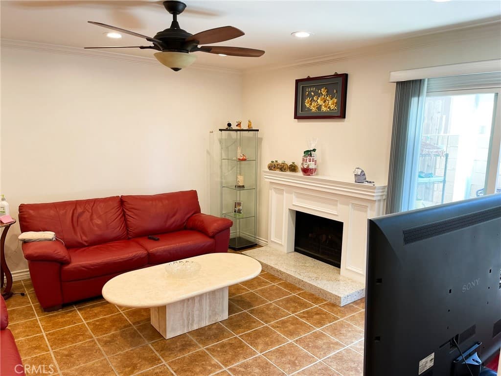 Condo at 12828 Ramona 28, Baldwin Park — photo 3 of 12