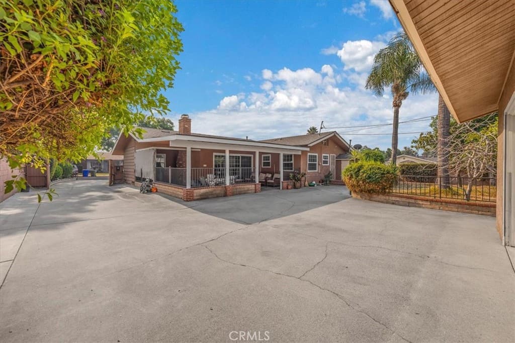 Home at 2183 Sinclair, Pomona — photo 4 of 12