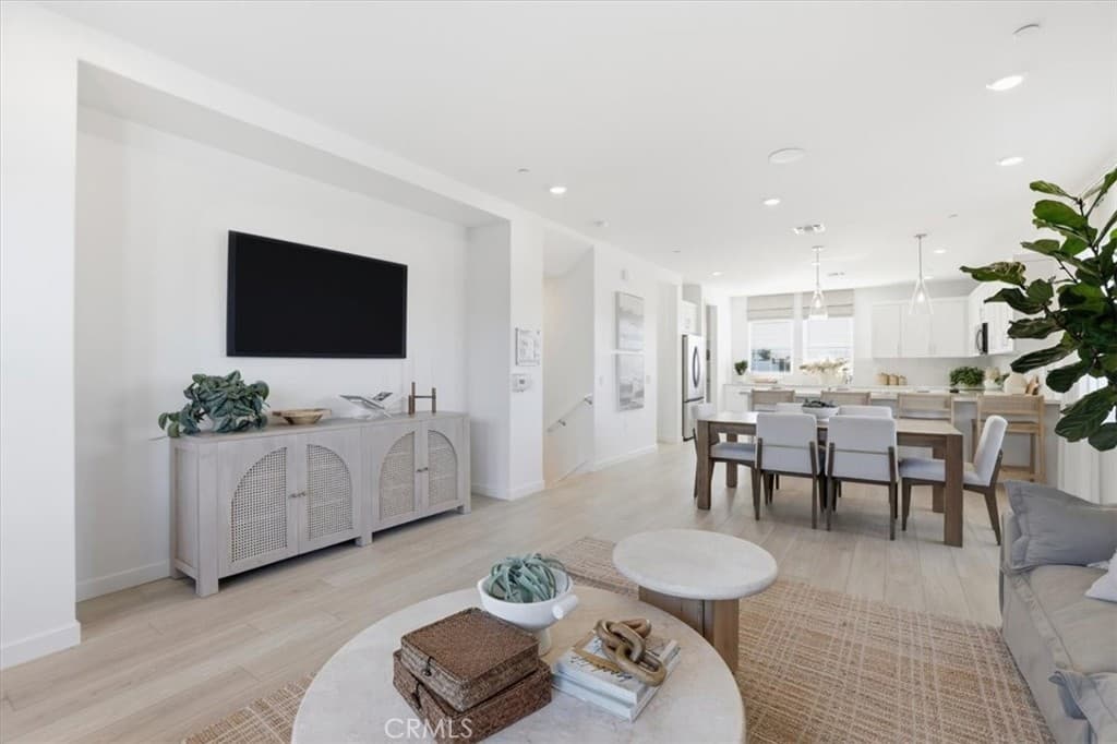 Home at 11420 Wildflower Lane, El Monte — photo 8 of 12