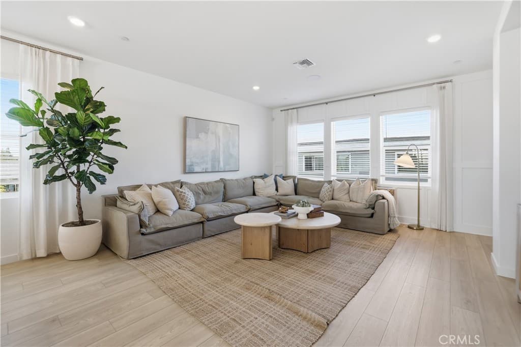 Home at 11406 Primrose Lane, El Monte — photo 10 of 12
