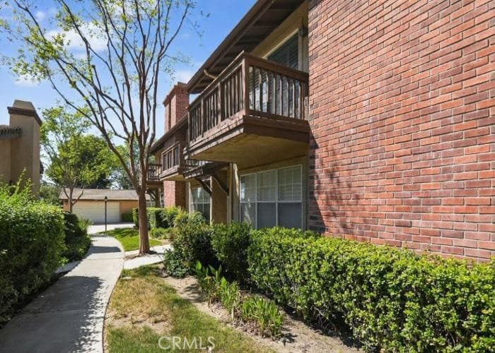 Condo at 928 S Glendora, Glendora — photo 3 of 12