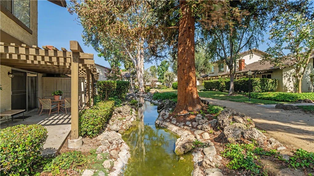 Condo at 1602 Aspen Village Way, West Covina — photo 5 of 12