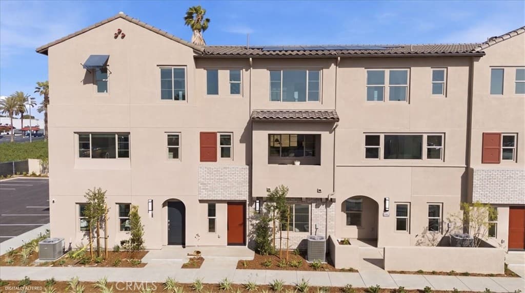 Townhouse at 10728 Golden Koi B, El Monte — photo 2 of 12