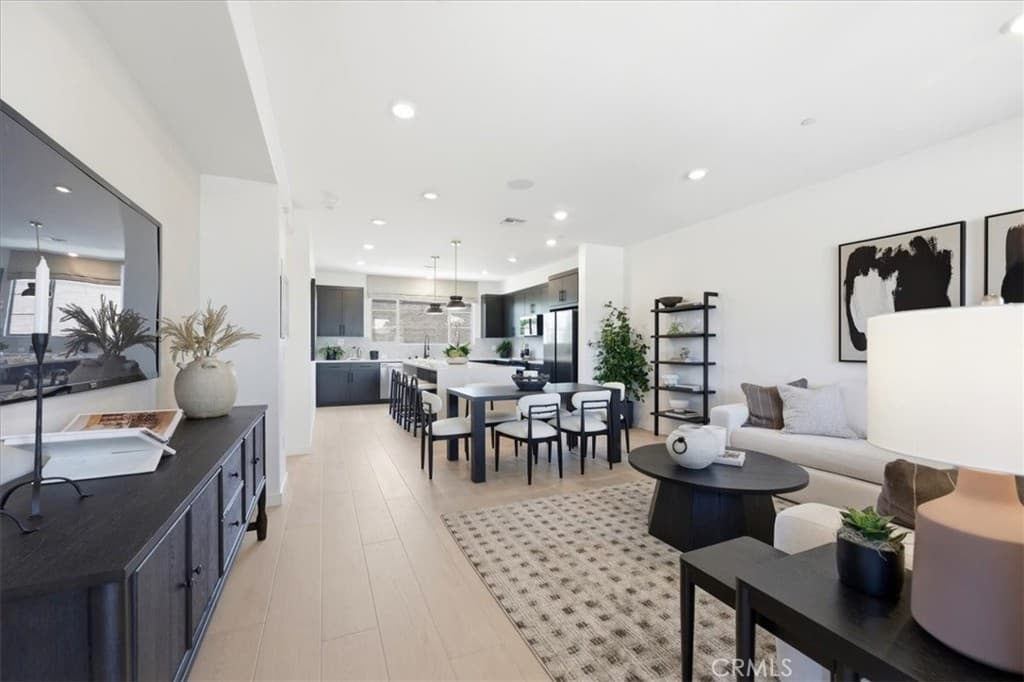 Townhouse at 10728 Golden Koi B, El Monte — photo 6 of 12