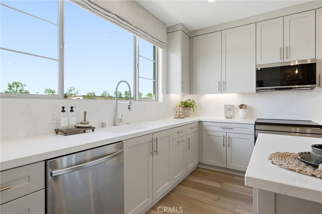 Townhouse at 10720 Golden Koi A, El Monte — photo 10 of 12
