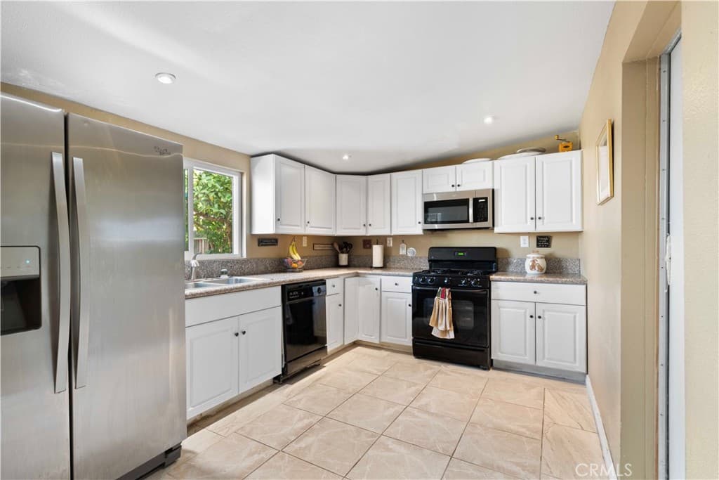 Home at 17913 E Kelby Street, Covina — photo 6 of 12