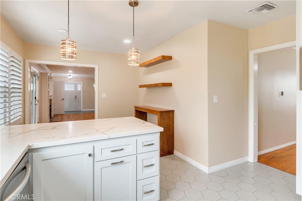 Home at 385 Sycamore, Claremont — photo 11 of 12