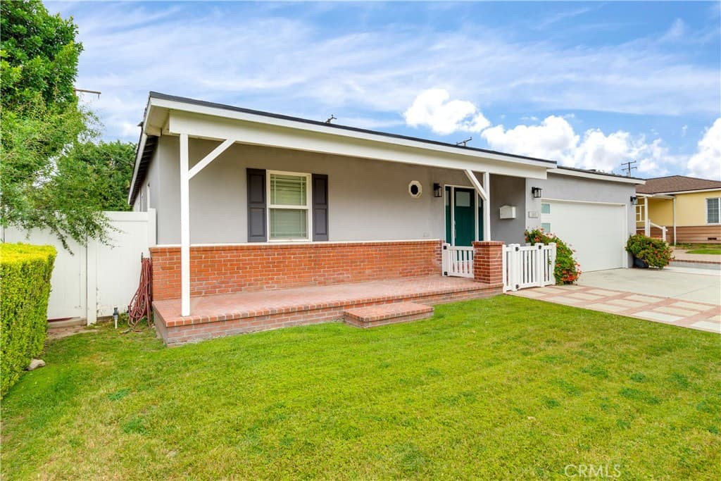 Home at 385 Sycamore, Claremont — photo 3 of 12