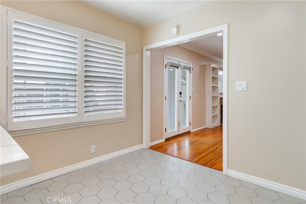 Home at 385 Sycamore, Claremont — photo 9 of 12