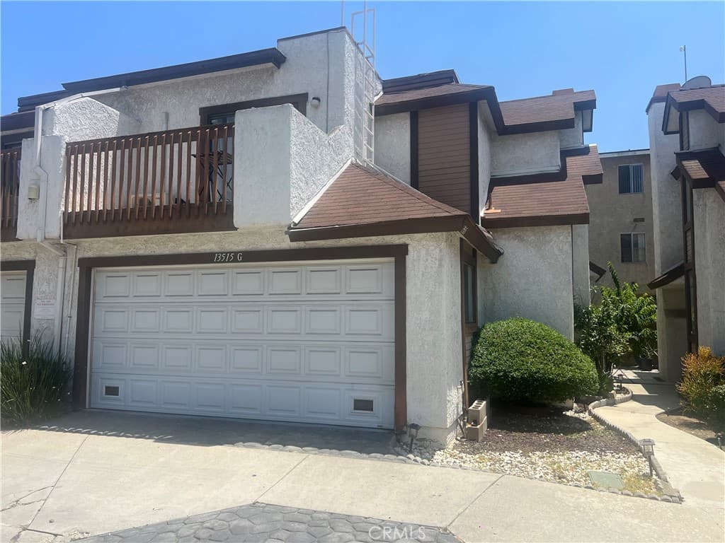 Condo at 13515 Tracy, Baldwin Park — photo 2 of 12