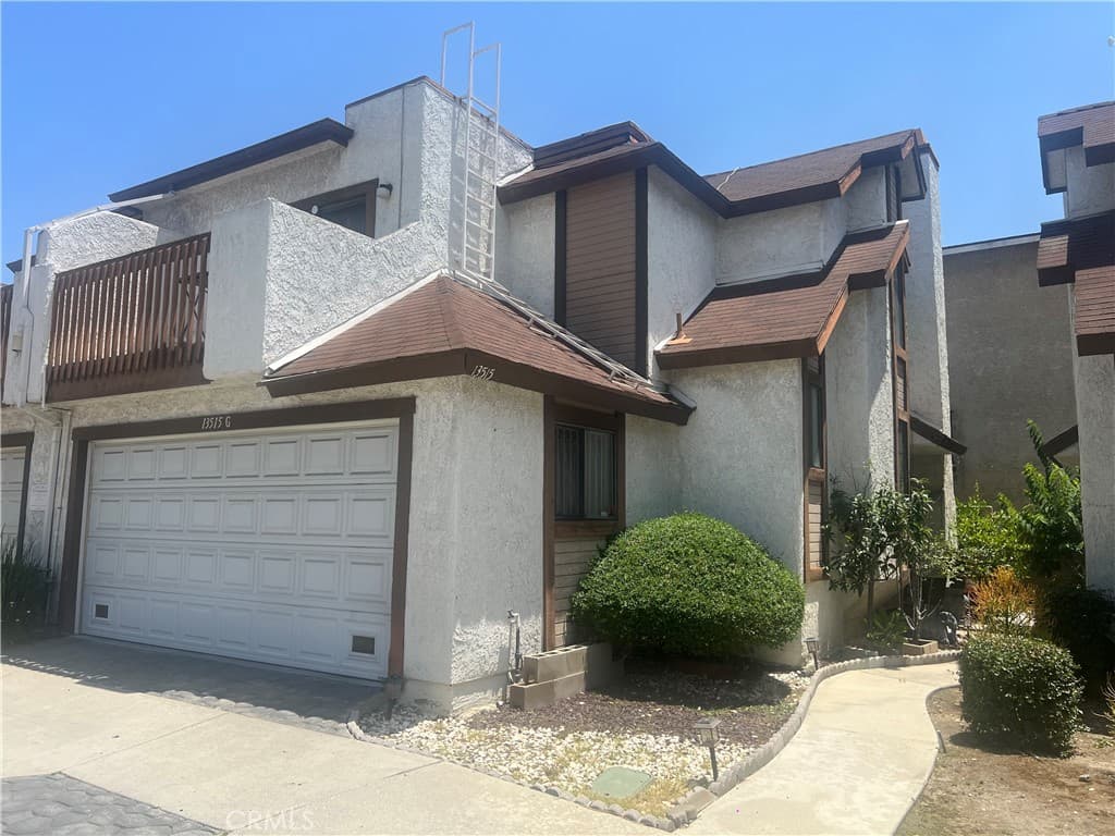 Condo at 13515 Tracy, Baldwin Park — photo 3 of 12