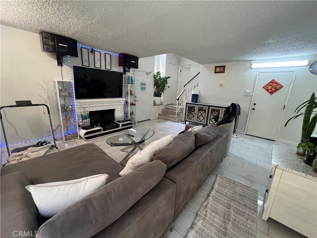 Condo at 13515 Tracy, Baldwin Park — photo 10 of 12
