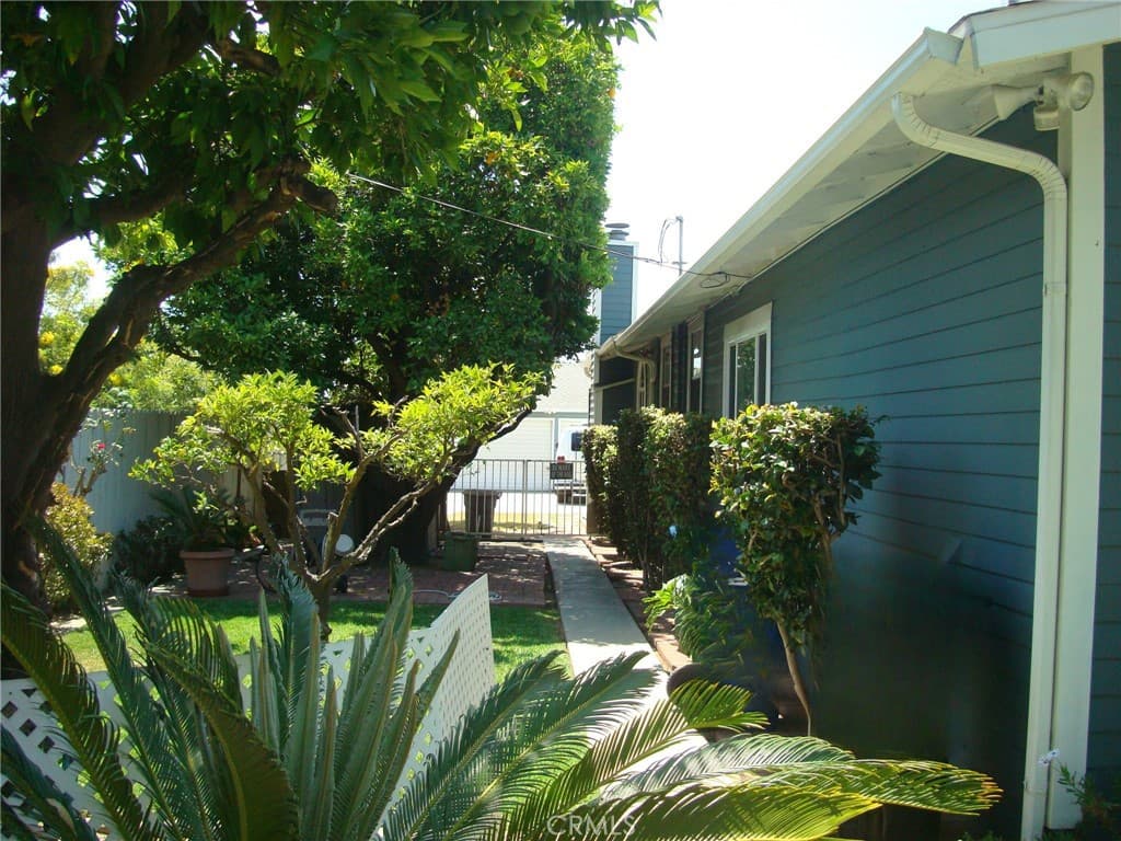 Home at 9420 OLIVE Street, Temple City — photo 4 of 12
