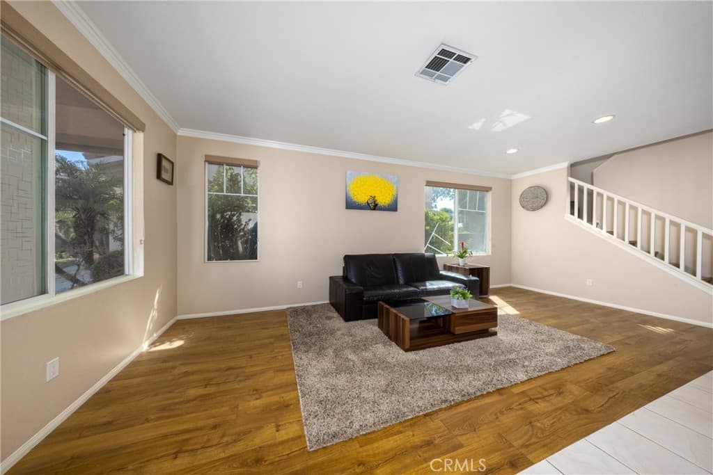 Home at 661 Alderbery, Pomona — photo 5 of 12