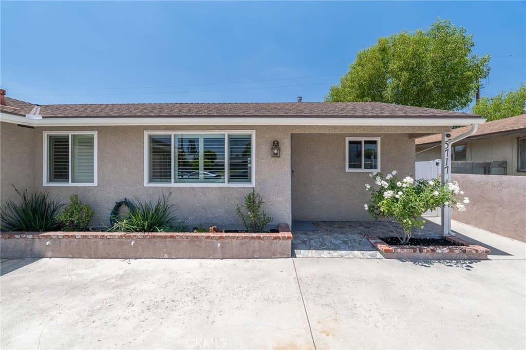 Home at 5717 N Hanlin, Azusa — photo 5 of 10
