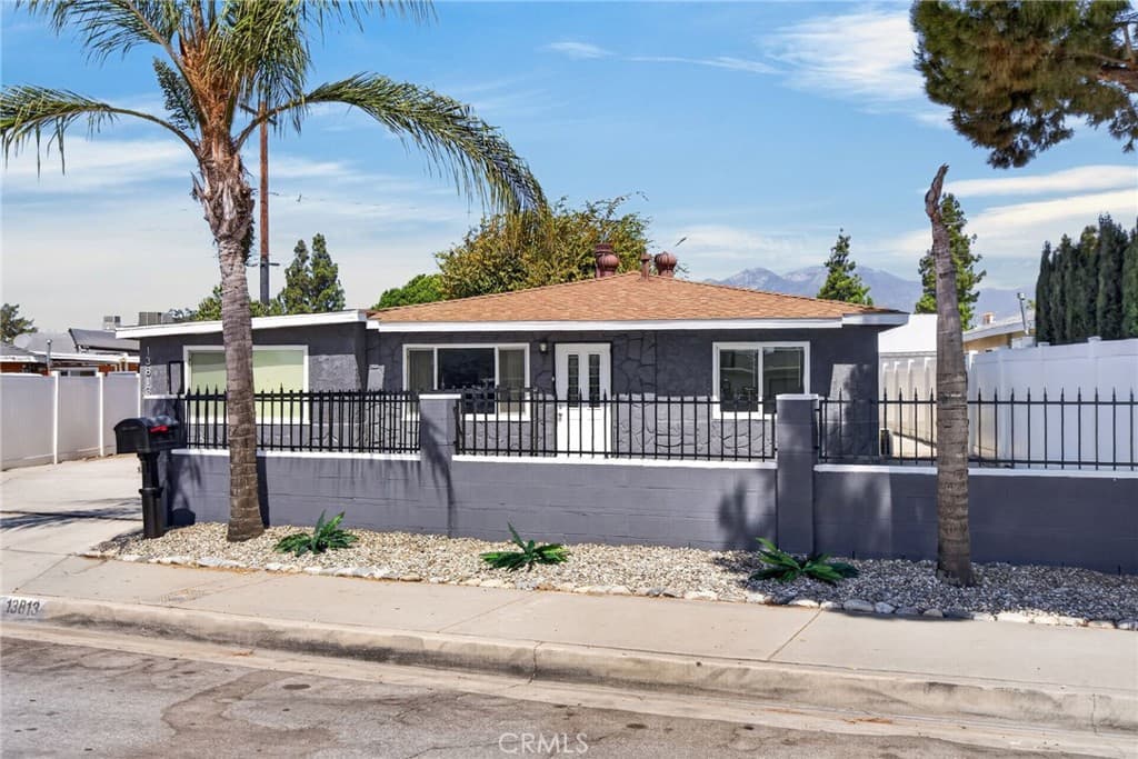 Home at 13813 Clearcrest, Baldwin Park — photo 3 of 12