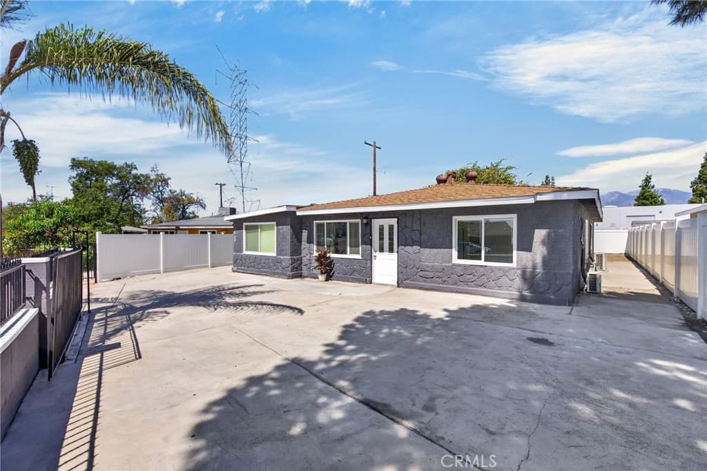 Home at 13813 Clearcrest, Baldwin Park — photo 5 of 12