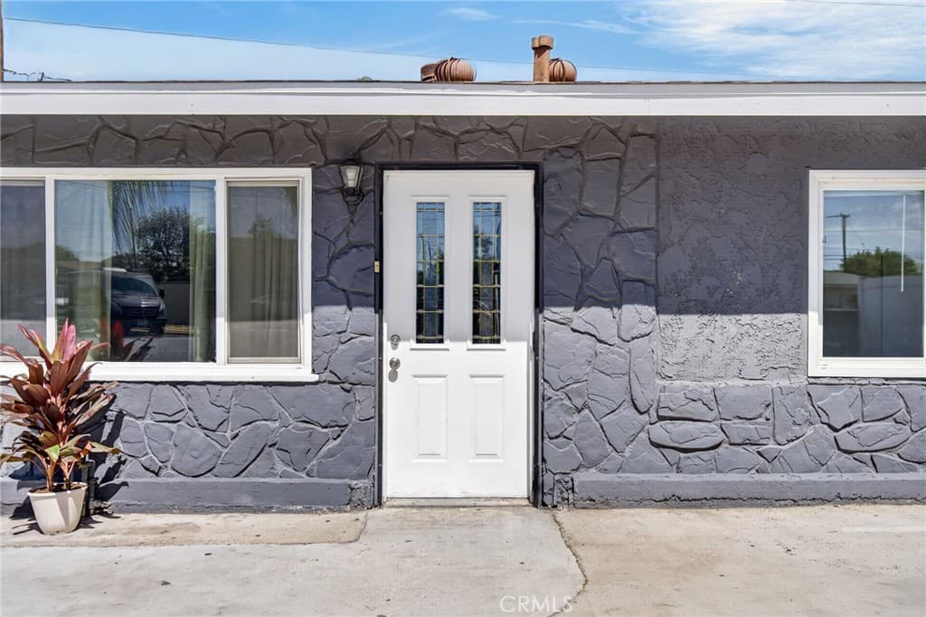 Home at 13813 Clearcrest, Baldwin Park — photo 6 of 12