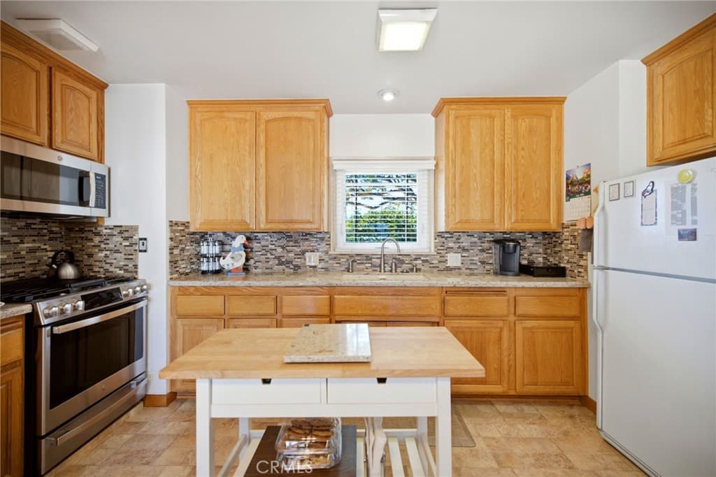 Home at 1312 S Cajon, West Covina — photo 9 of 12