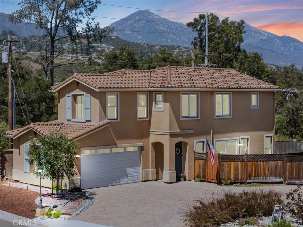 Home at 2010 Brentwood Place, Claremont — photo 1 of 12