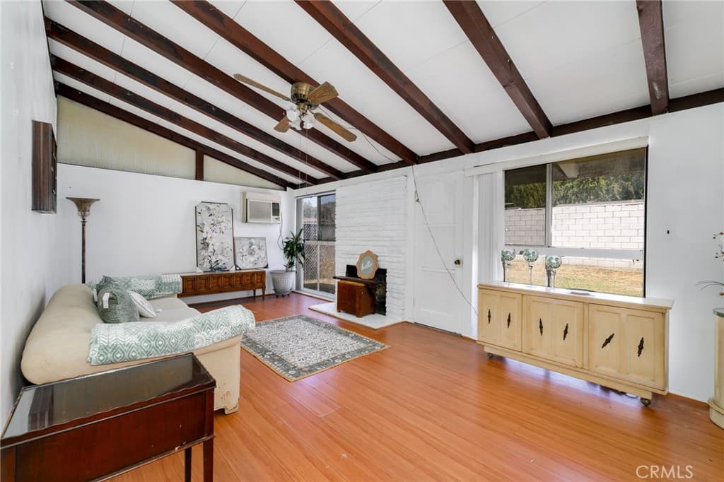 Home at 2219 Concord Avenue, Pomona — photo 5 of 12