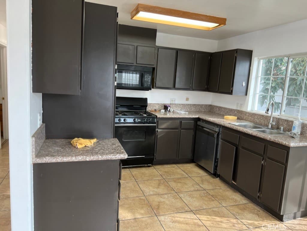 Home at 5112 N Sunflower, Covina — photo 6 of 12